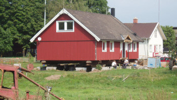 Flytta hus - familjen Hedin