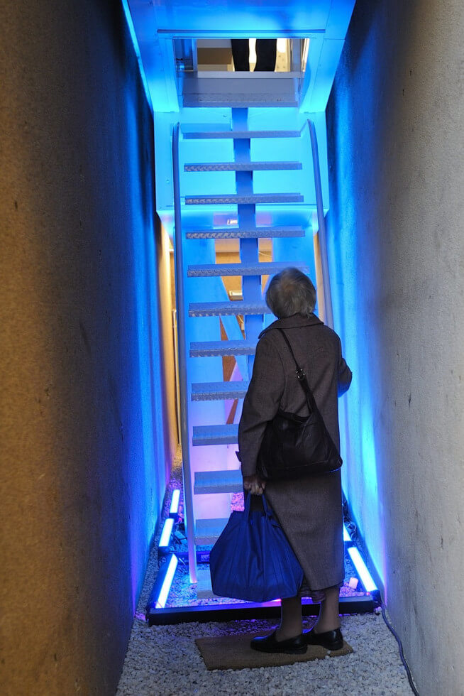 keret house_a neighbor at opening_photo krzysztof wojciewski.jpg