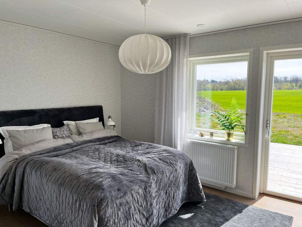 Älvsbyhus visningshus Linnea master bedroom