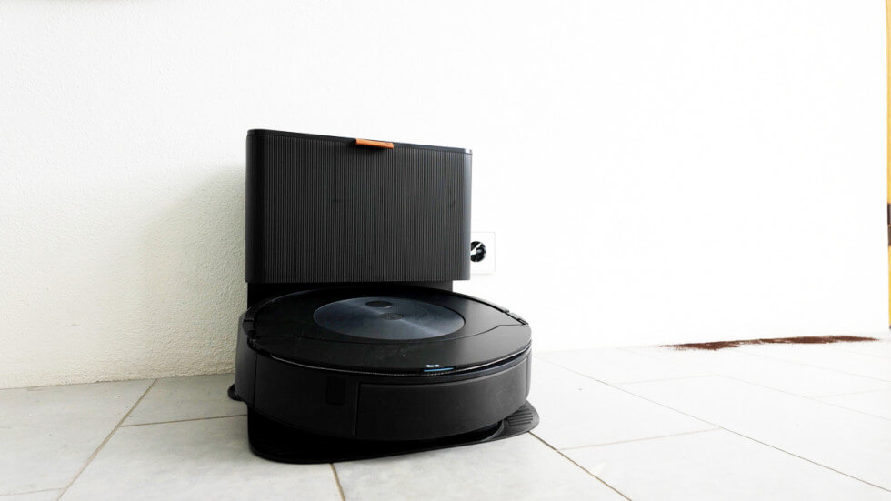 Roomba J7+