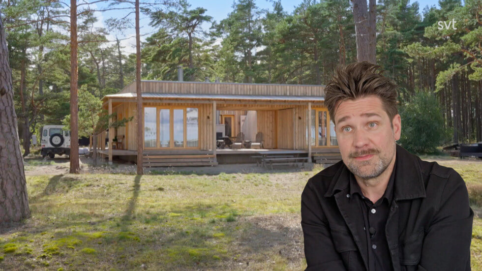 Arkitekten Andreas Forsberg förverkligar sin husdröm i form av ett atriumhus vid stranden på Fårö.