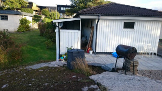 Husägare oroad över regnvatten från grannes förråd - får rätt i domstol