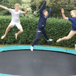 Gustaf hoppar